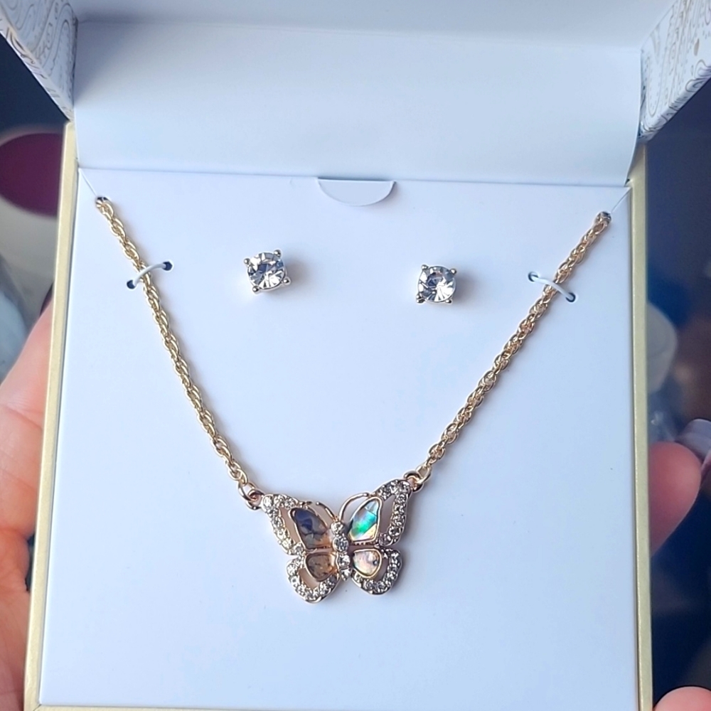 Jewelry beautiful gift set.